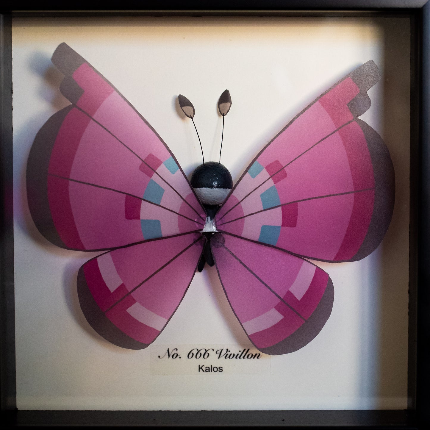 Vivillon Pokémon Shadowbox - 6x6
